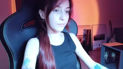 Snapshot of dead_girll chatting on 4, 7, 2026 freak online show from 4, 7, 2026
