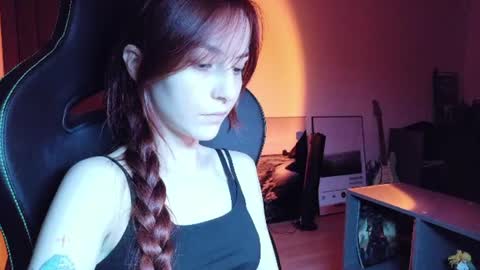 Snapshot of dead_girll chatting on 10, 7, 2026 freak online show from 10, 7, 2026