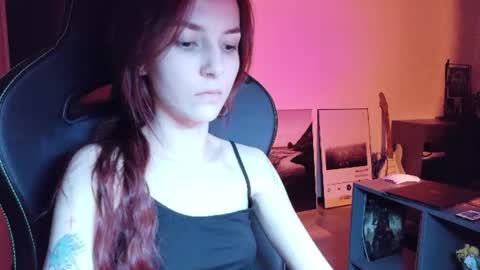 Snapshot of dead_girll chatting on 15, 7, 2026 freak online show from 15, 7, 2026