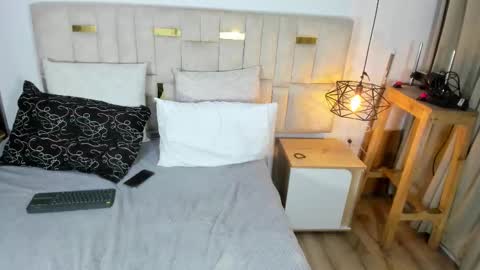 Snapshot of debora_heels_ chatting on 17, 2, 2026 debora_heels_ online show from 17, 2, 2026