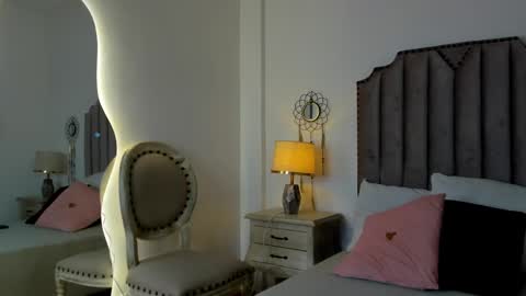 Snapshot of debora_scoot chatting on 28, 2, 2025 Debora online show from 28, 2, 2025