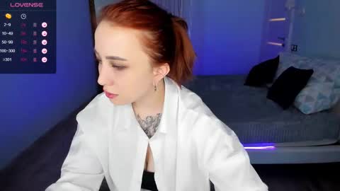 Snapshot of deborah_moore chatting on 11, 2, 2025 Debora online show from 11, 2, 2025