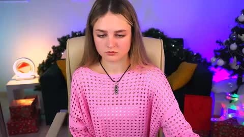 Snapshot of deboralarson chatting on 21, 12, 2024 Debora online show from 21, 12, 2024