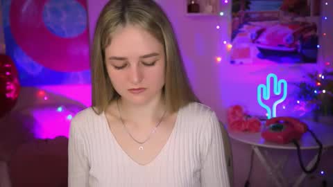 Snapshot of deboralarson chatting on 10, 3, 2025 Debora online show from 10, 3, 2025