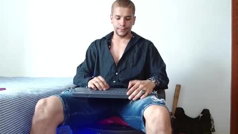 Snapshot of deconrios chatting on 14, 12, 2024 Santiago online show from 14, 12, 2024