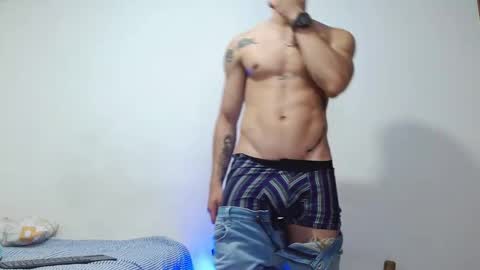 Snapshot of deconrios chatting on 15, 12, 2024 Santiago online show from 15, 12, 2024