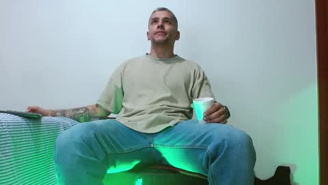 Snapshot of deconrios chatting on 29, 12, 2024 Santiago online show from 29, 12, 2024