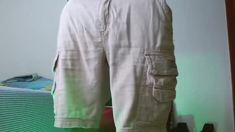 Snapshot of deconrios chatting on 29, 12, 2024 Santiago online show from 29, 12, 2024