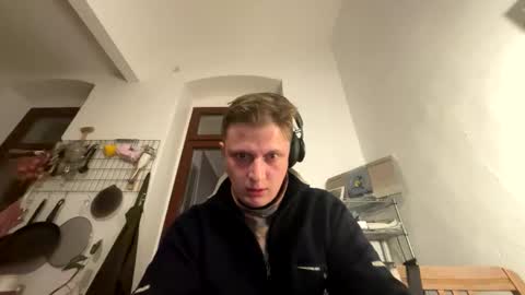 Snapshot of deep_long_vibes chatting on 15, 12, 2024 deep_long_vibes online show from 15, 12, 2024