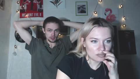 Snapshot of deepholedayss chatting on 14, 4, 2026 deepholedayss online show from 14, 4, 2026