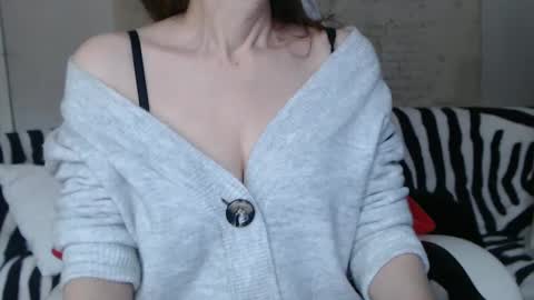 Snapshot of deessedivine chatting on 17, 1, 2025 KamiDevi online show from 17, 1, 2025