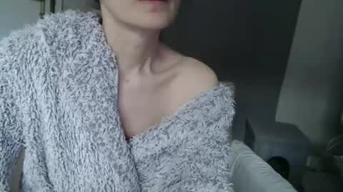 Snapshot of deessedivine chatting on 27, 10, 2025 KamiDevi online show from 27, 10, 2025