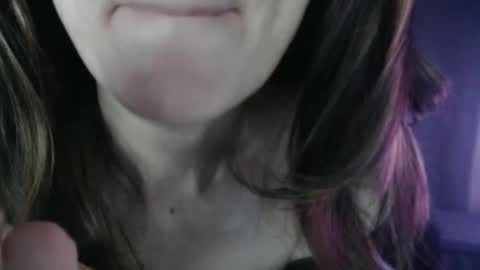 Snapshot of deessedivine chatting on 13, 11, 2025 KamiDevi online show from 13, 11, 2025