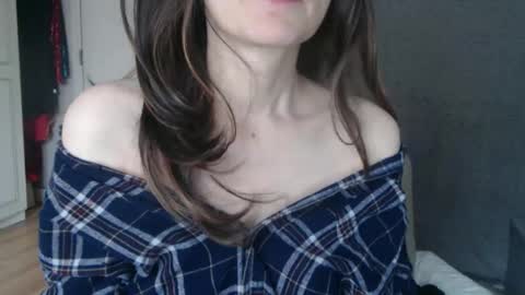 Snapshot of deessedivine chatting on 15, 11, 2025 KamiDevi online show from 15, 11, 2025