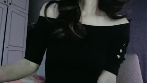 Snapshot of deessedivine chatting on 20, 11, 2025 KamiDevi online show from 20, 11, 2025