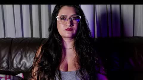 Snapshot of deesseluxure_ chatting on 4, 8, 2026 Andre online show from 4, 8, 2026