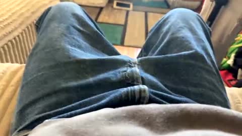 deezenutz64 online show from 9, 4, 2026