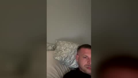 Snapshot of deezznutt chatting on 15, 2, 2026 deezznutt online show from 15, 2, 2026