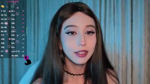 Stephanie.e  online show from 10, 9, 2025