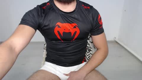 Snapshot of defuego_ chatting on 1, 1, 2025 defuego online show from 1, 1, 2025