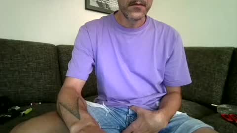 Snapshot of degrandis chatting on 19, 7, 2026 Luka Magic online show from 19, 7, 2026