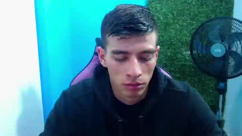 Snapshot of deiby_baby chatting on 4, 1, 2025 DEIBY online show from 4, 1, 2025