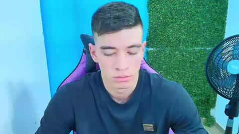 Snapshot of deiby_baby chatting on 12, 2, 2025 DEIBY online show from 12, 2, 2025