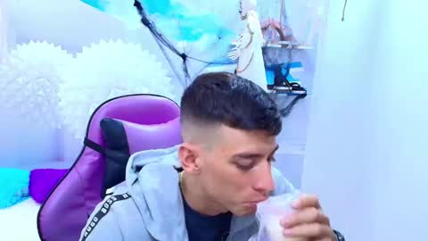 Snapshot of deiby_baby chatting on 27, 10, 2025 DEIBY online show from 27, 10, 2025