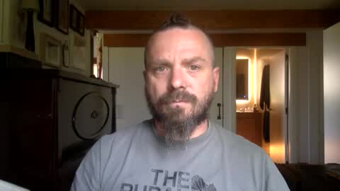 Snapshot of deivitzzz chatting on 19, 4, 2026 Hermes online show from 19, 4, 2026