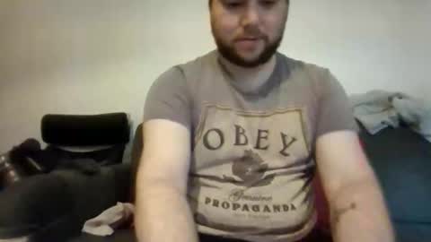 Snapshot of dekumate chatting on 5, 11, 2025 dekumate online show from 5, 11, 2025