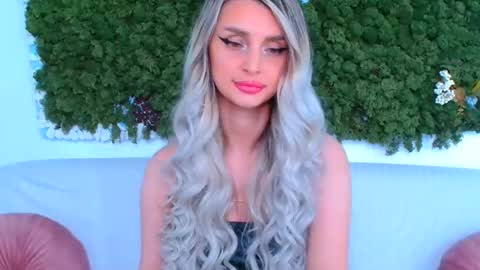 deliciaalove online show from 8, 4, 2026