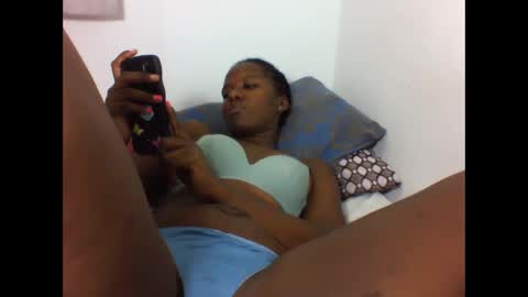 Snapshot of deliciousbabe01 chatting on 14, 4, 2026 EVAH online show from 14, 4, 2026