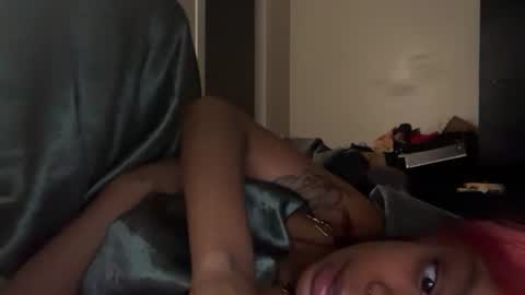 Snapshot of delightfuldark chatting on 19, 11, 2025 delightfuldark online show from 19, 11, 2025