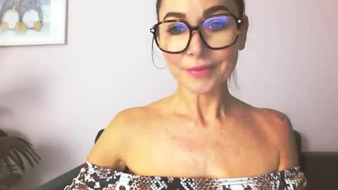 delilah_sweet online show from 3, 11, 2025