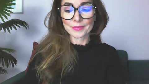Snapshot of delilah_sweet chatting on 21, 5, 2026 delilah_sweet online show from 21, 5, 2026