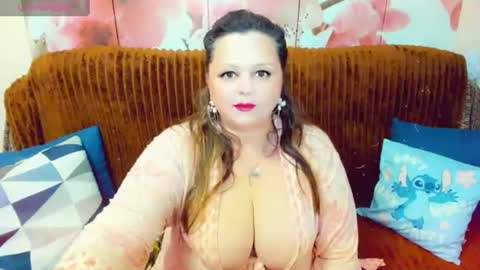 Snapshot of delinnia chatting on 22, 6, 2026 Margo online show from 22, 6, 2026