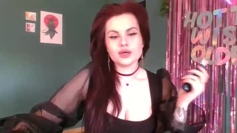 Snapshot of dellacrush_ chatting on 6, 2, 2025 dellacrush_ online show from 6, 2, 2025