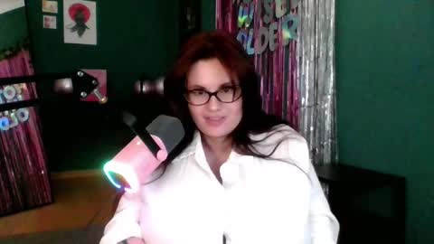 Snapshot of dellacrush_ chatting on 4, 3, 2025 dellacrush_ online show from 4, 3, 2025