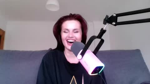 Snapshot of dellacrush_ chatting on 5, 3, 2025 dellacrush_ online show from 5, 3, 2025