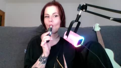 Snapshot of dellacrush_ chatting on 5, 3, 2025 dellacrush_ online show from 5, 3, 2025