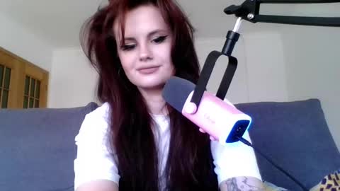 Snapshot of dellacrush_ chatting on 11, 3, 2025 dellacrush_ online show from 11, 3, 2025