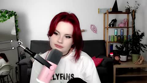 Snapshot of dellacrush_ chatting on 20, 9, 2025 dellacrush_ online show from 20, 9, 2025