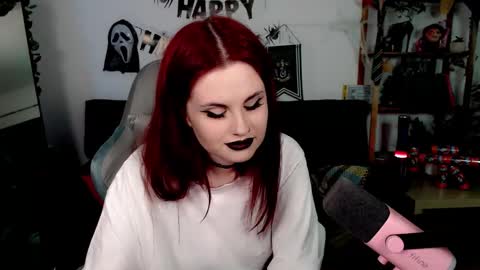 Snapshot of dellacrush_ chatting on 1, 11, 2025 dellacrush_ online show from 1, 11, 2025