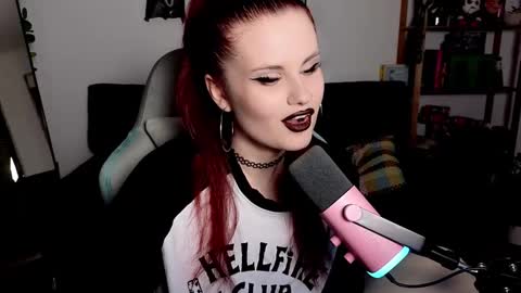 Snapshot of dellacrush_ chatting on 30, 11, 2025 dellacrush_ online show from 30, 11, 2025