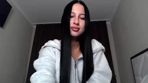 delly_love online show from 13, 10, 2025