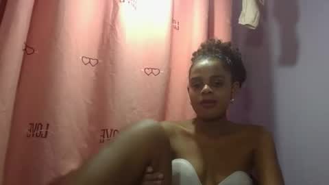 delphine online show from 7, 4, 2026