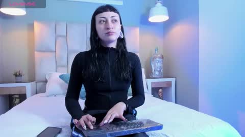 Snapshot of demetra_noxx chatting on 14, 1, 2026 Demetra online show from 14, 1, 2026