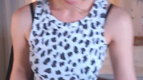 Snapshot of demetricekanady chatting on 23, 6, 2026 Hi my name is Sari nice to see you in my Room online show from 23, 6, 2026