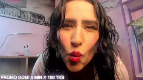 Snapshot of demi__moore_ chatting on 11, 7, 2026 DEMI MOORE online show from 11, 7, 2026