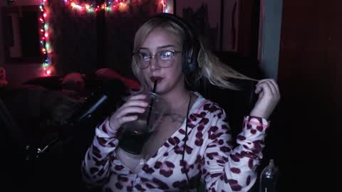 Demoness Mina online show from 15, 1, 2026